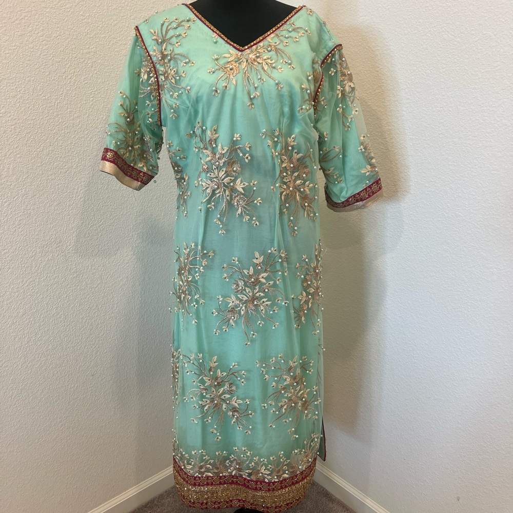 Indian Kameez w/ Beautiful Pearl Work